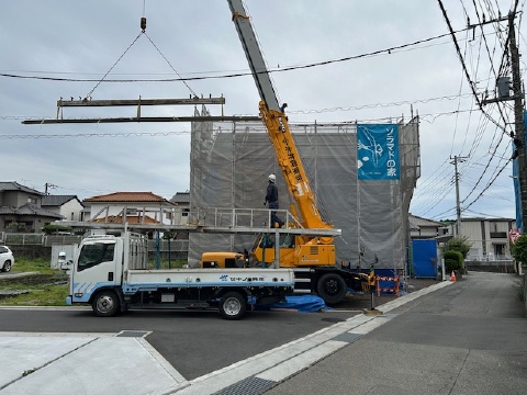 富士市今泉M様邸屋根荷上げ