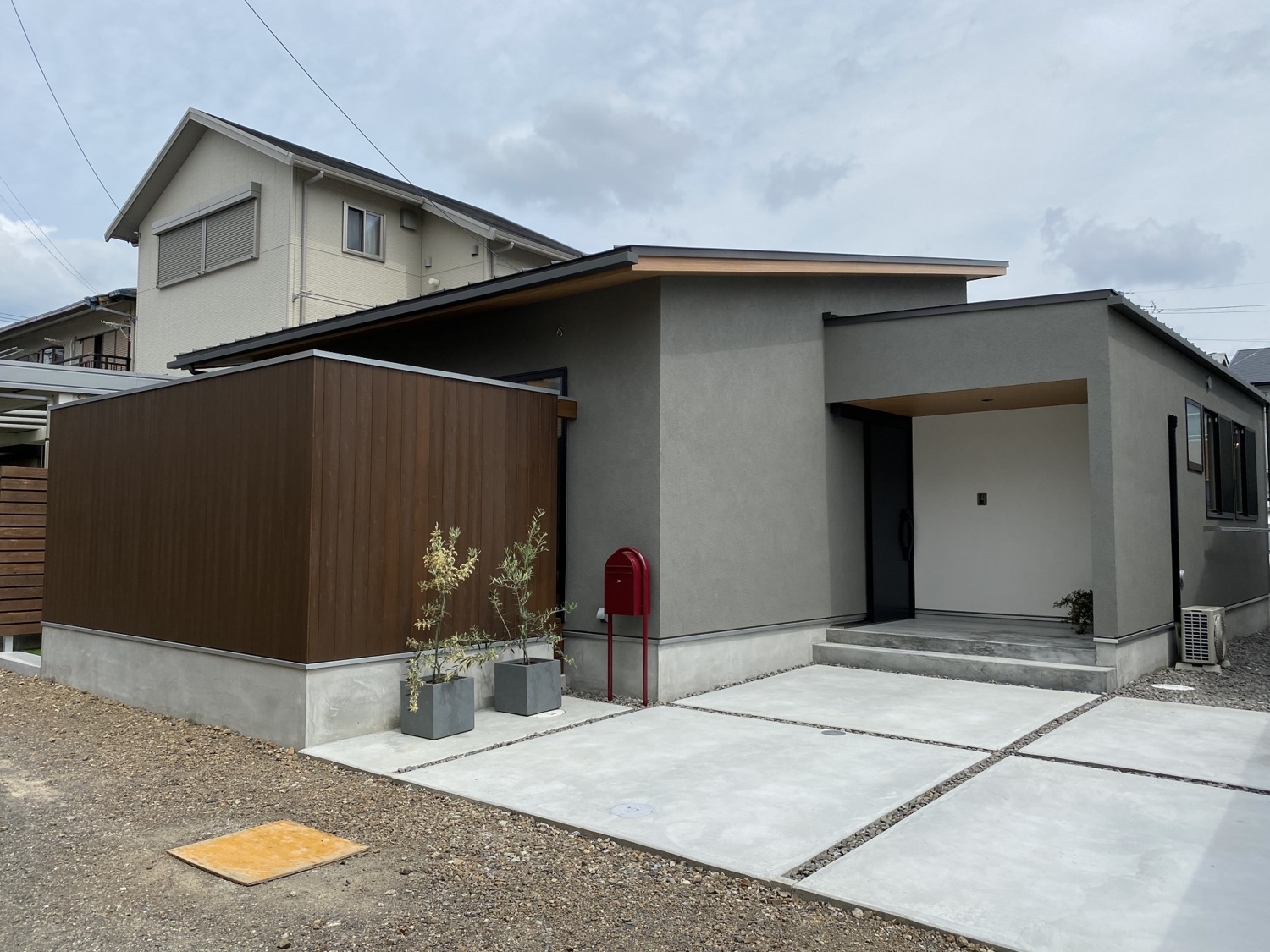 住宅街の平屋