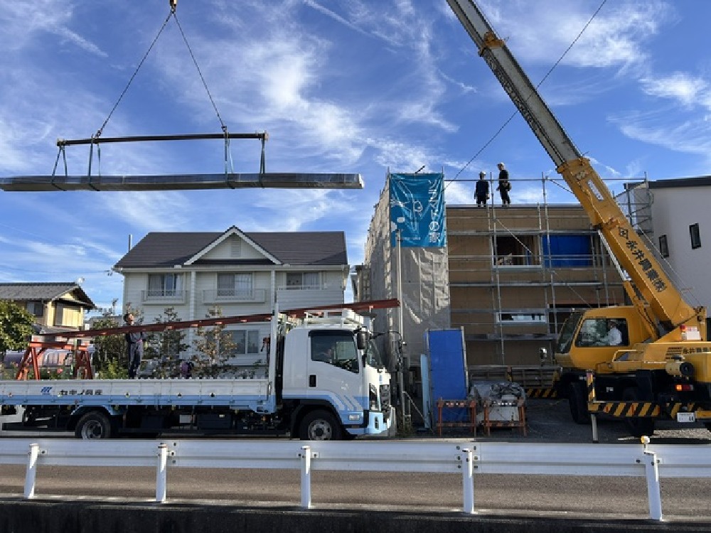焼津市西小川M様邸屋根材搬入