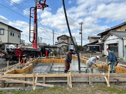 島田市中河町O様邸スラブコンクリート打設